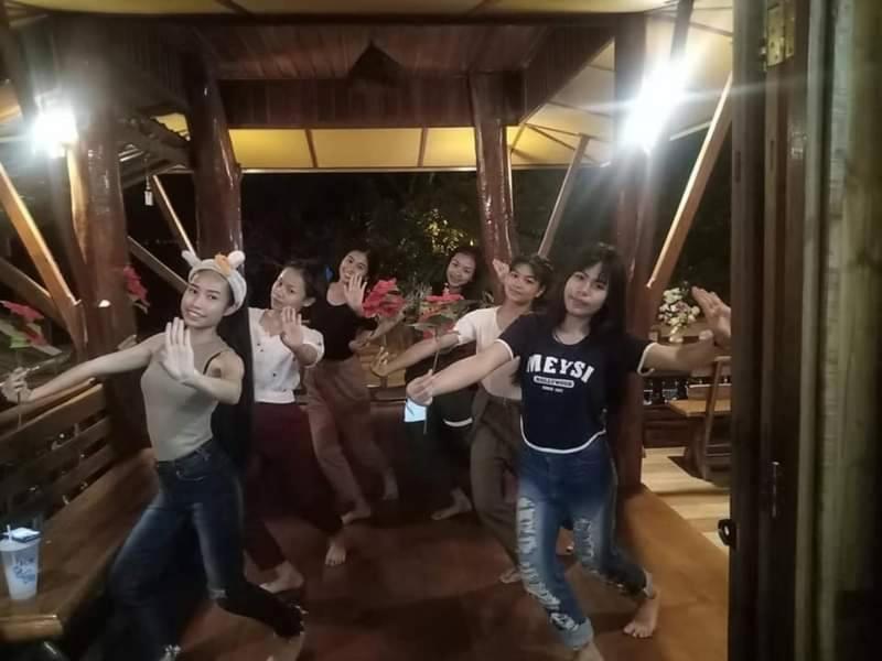 บ้านเรือนไทยมะลิเมืองเก่า سوكوتايْ المظهر الخارجي الصورة