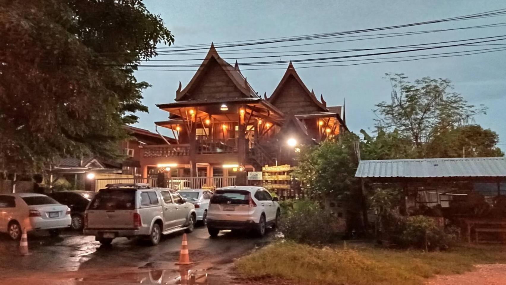 บ้านเรือนไทยมะลิเมืองเก่า سوكوتايْ المظهر الخارجي الصورة